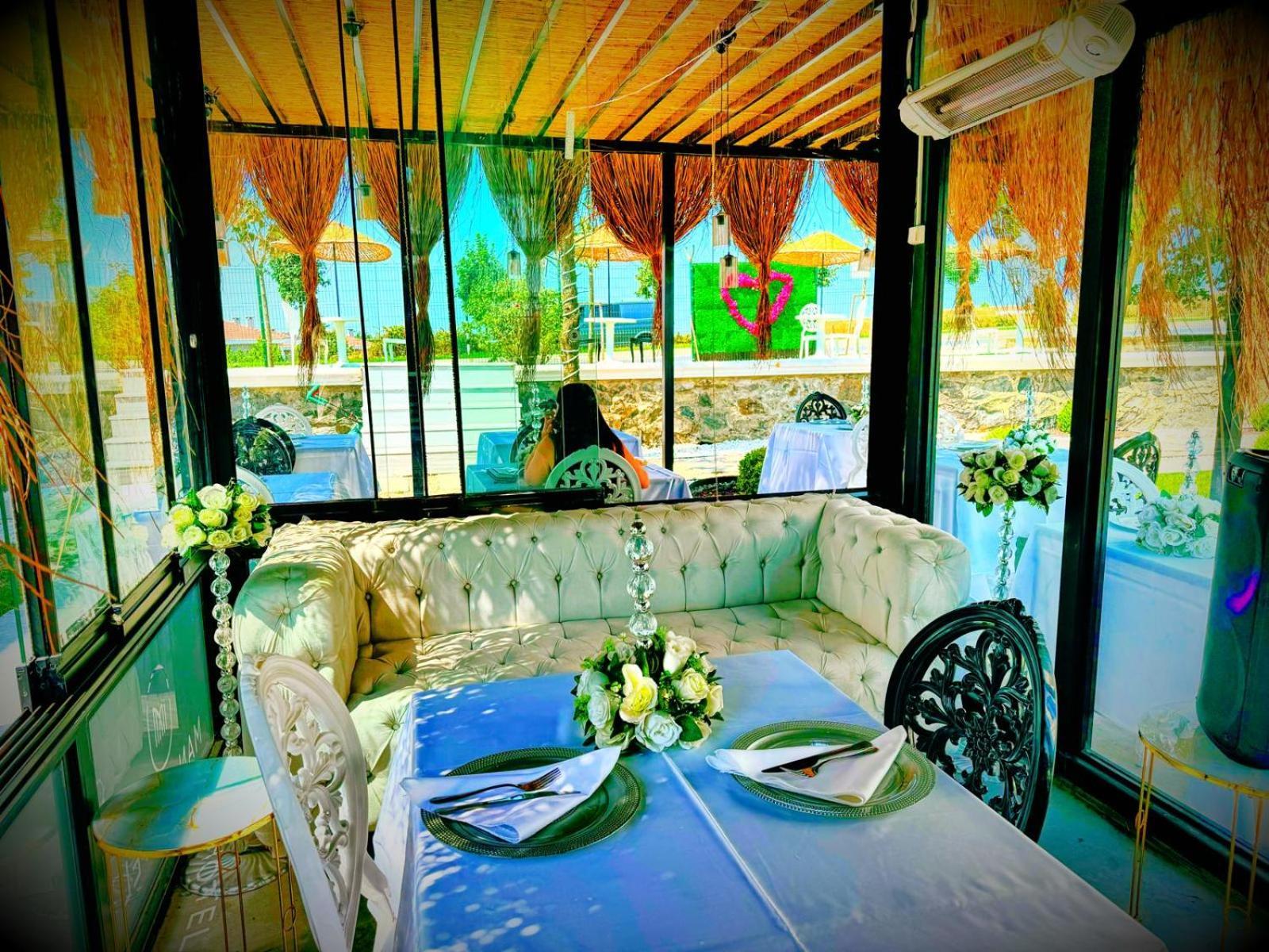 The Queen Airport Hotel-Round Trip Airport Service Arnavutkoy Exterior foto